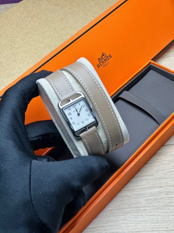 Hermès Cape Cod Watch - Image 2