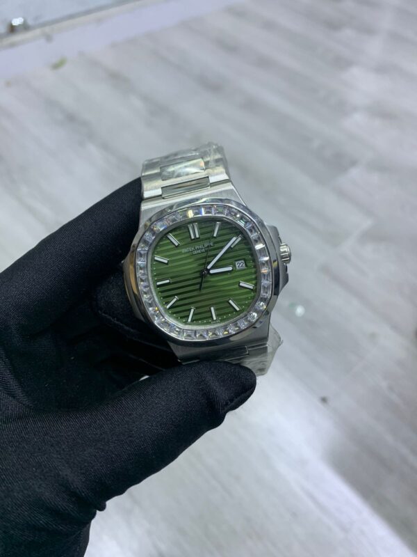 Patek Philippe Nautilus Watch - Image 3
