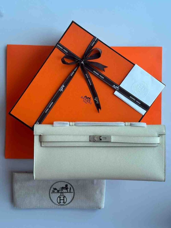 Hermès Epsom Kelly Wallet - Image 7
