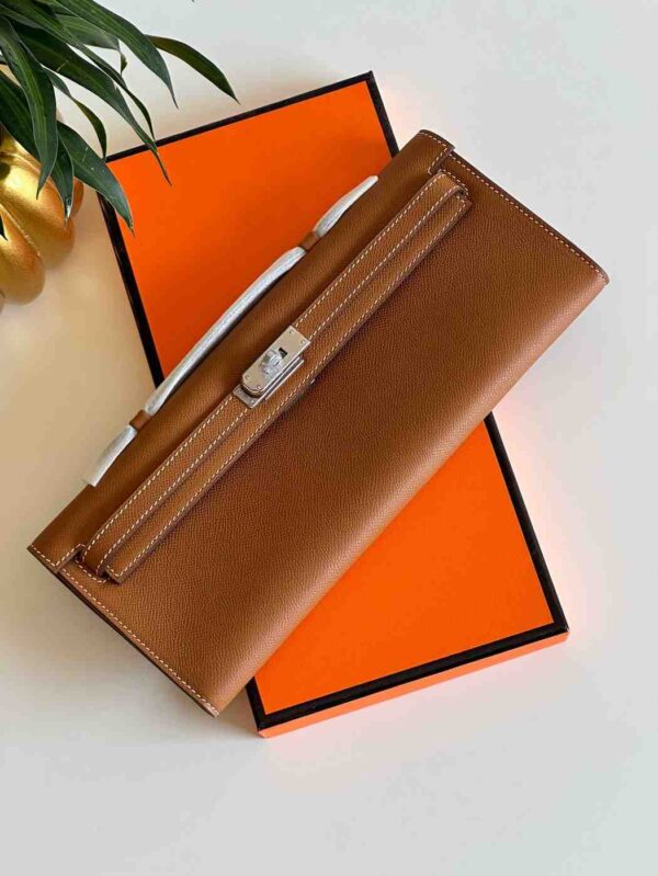 Hermès Epsom Kelly Wallet - Image 8