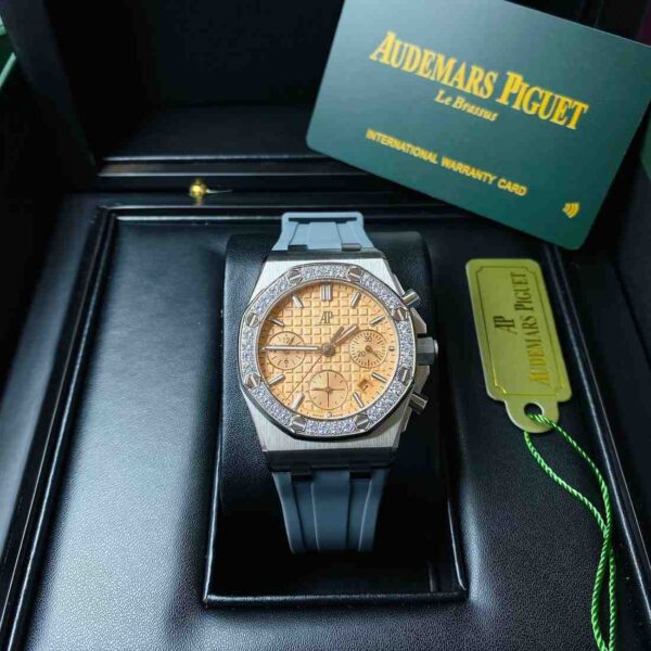 Audemars Piguet Royal Oak Selfwinding - Image 3