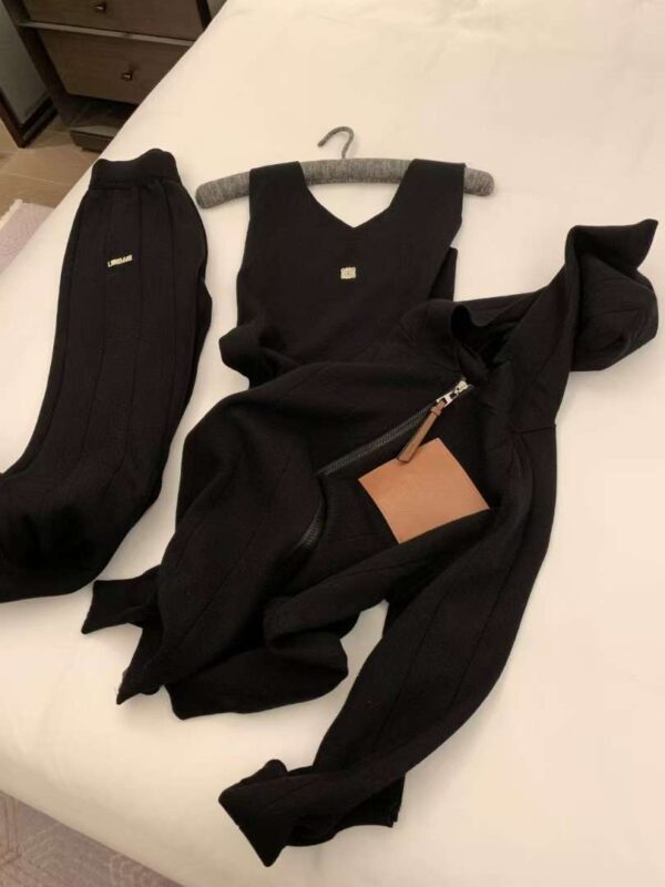 Loewe Tracksuit - Image 3