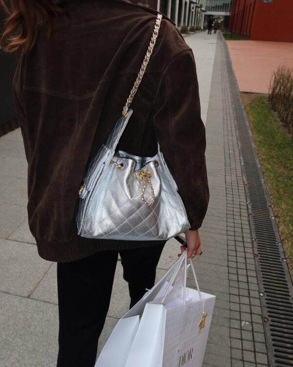 Chanel 25 handbag, Grained calfskin - Image 6