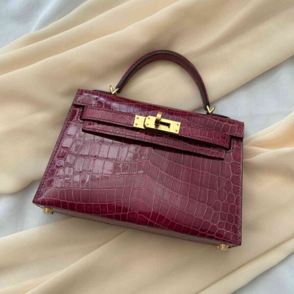 Hermes Shiny Alligator Mini Kelly - Image 4