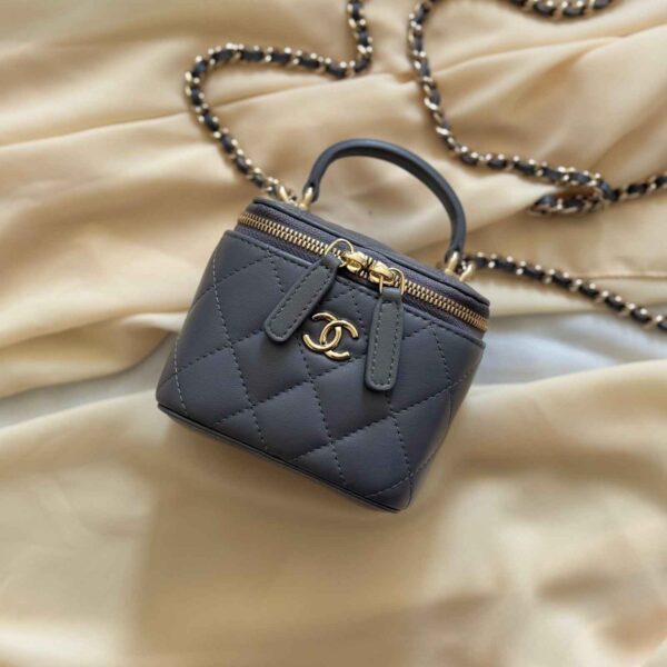 Chanel Mini Vanity clutch - Image 6