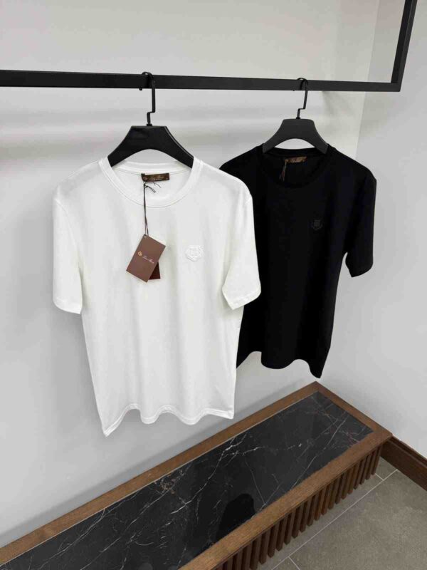 Maison Kitsune Chillax Fox T-shirt - Image 7