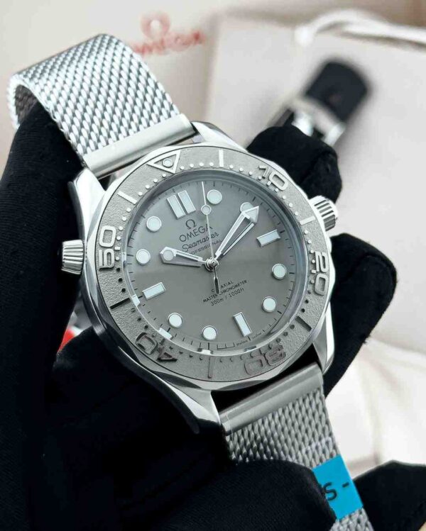 Omega Men's Seamaster Diver 300M