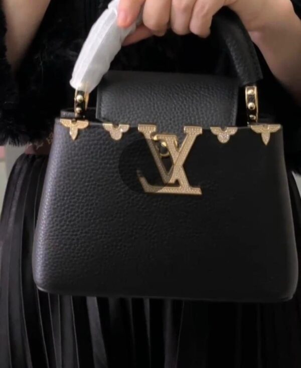 Louis Vuitton Capucines Mini - Image 4