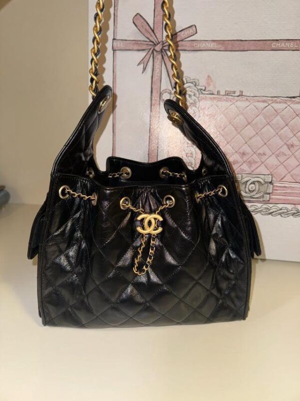 Chanel 25 handbag, Grained calfskin - Image 2