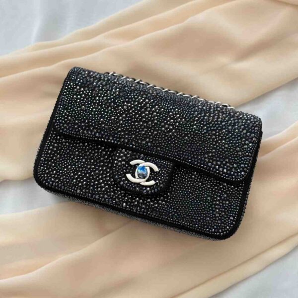 Chanel CC Series Diamond Chain Crossbody Bag - Image 6