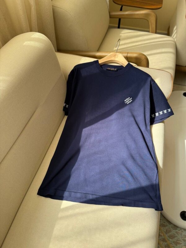LV Signature Short-Sleeved Cotton Crewneck - Image 2
