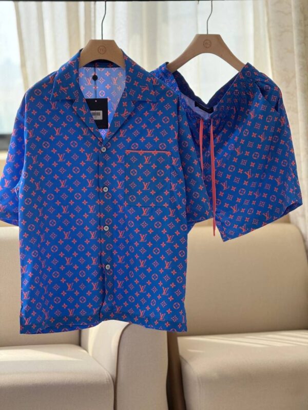 Louis Vuitton Men's Blue Set - Image 5