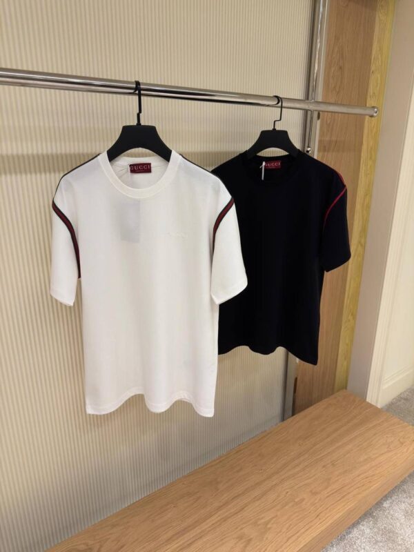 Gucci Tshirt For MEN
