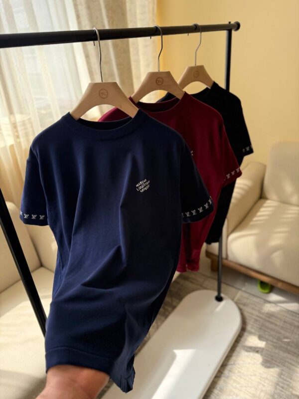 LV Signature Short-Sleeved Cotton Crewneck - Image 5