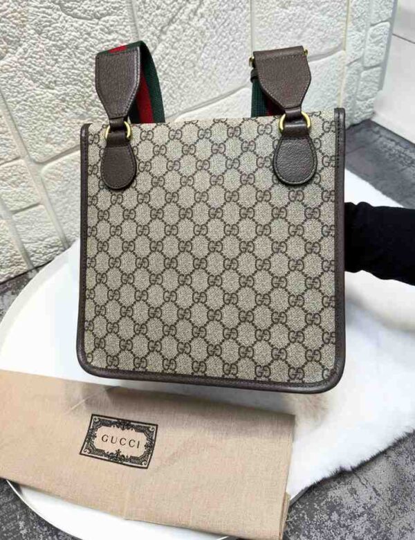 Gucci Neo Vintage Gg Medium Messenger Bag - Neutrals - Image 2