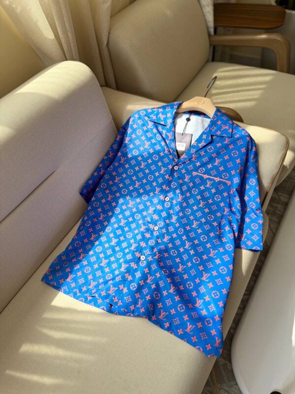 Louis Vuitton Men's Blue Set - Image 3