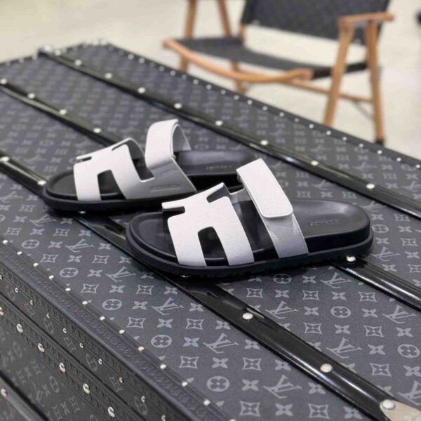 Hermes Chypre Sandals